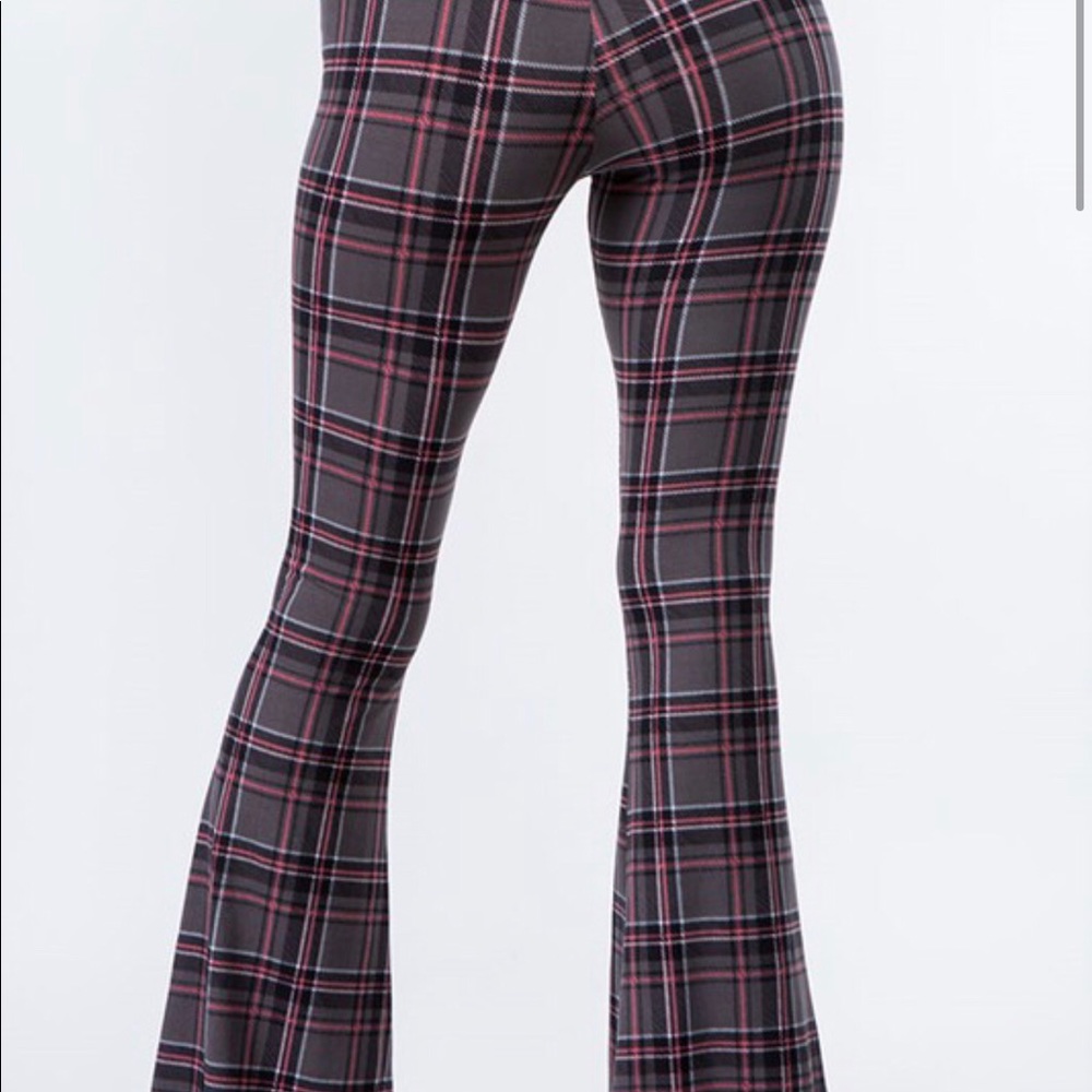 Clothes - Picture 2 of 6